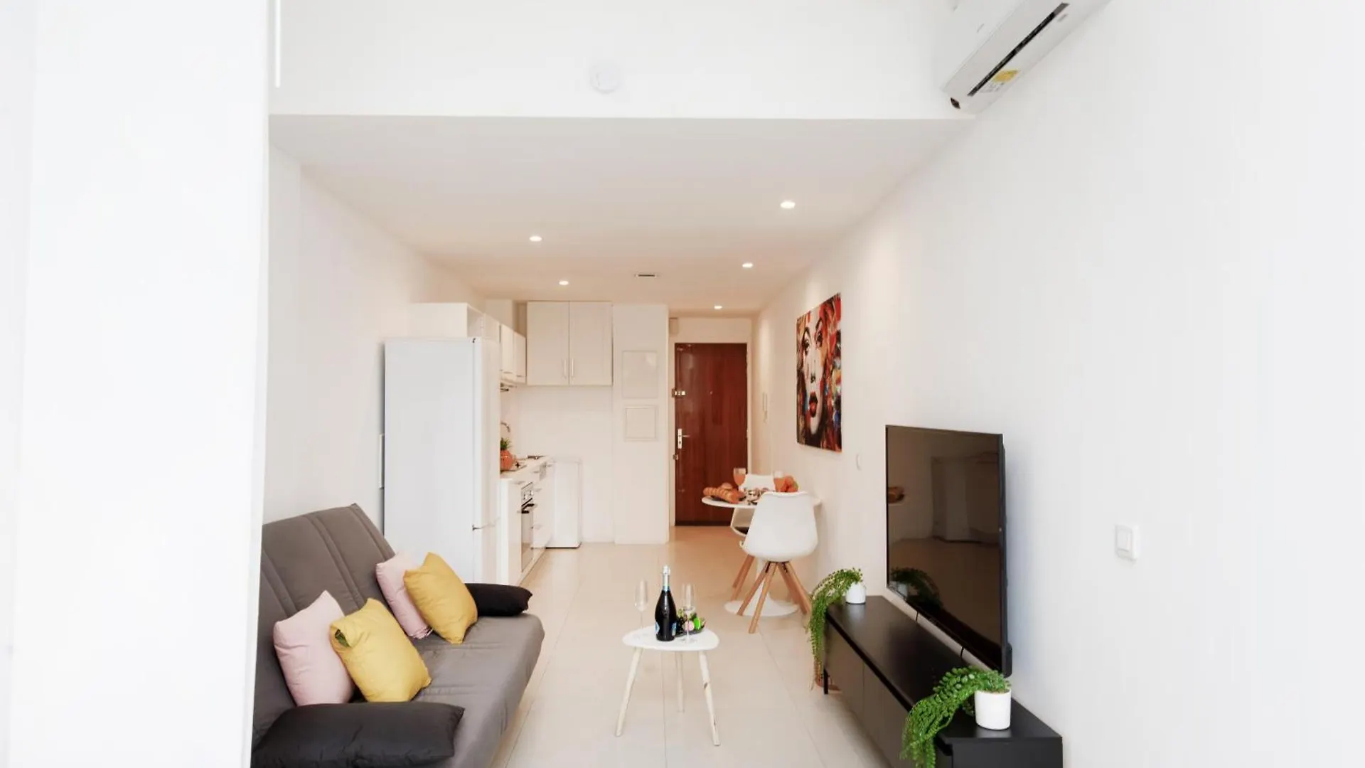 Cozy Home Yourhosthelper Cannes